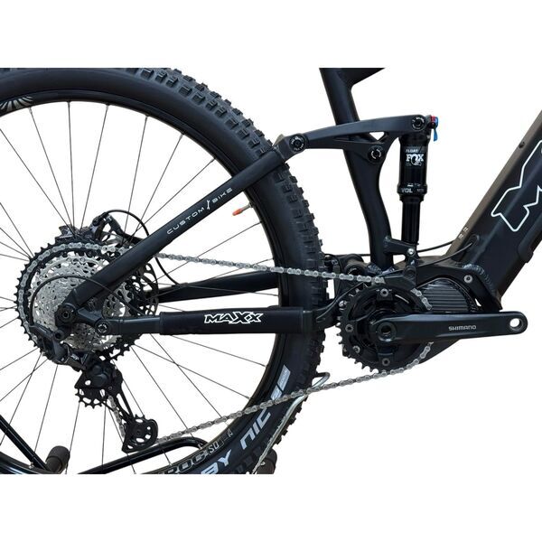 MAXX Fab4 (2023) | Diamant | schwarz | 29" | L | 500 - 3000 km 2