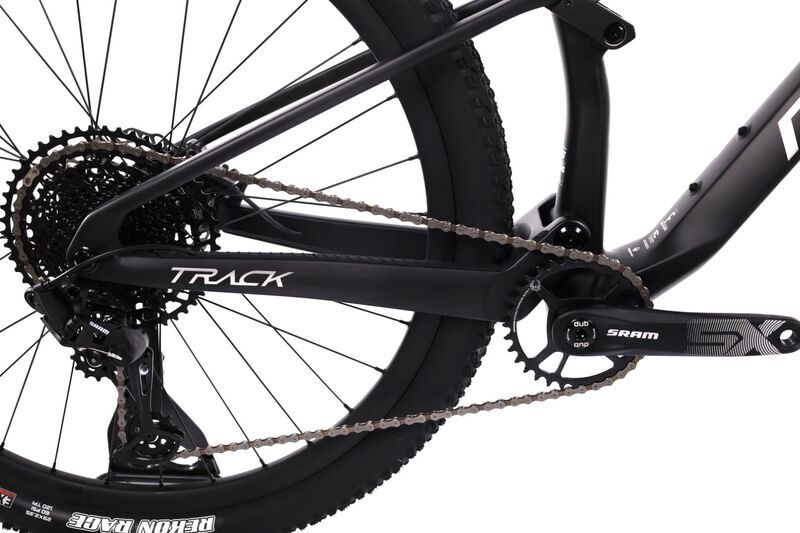 Megamo Track 10 (2023) | Diamond | black | 29" | S 4