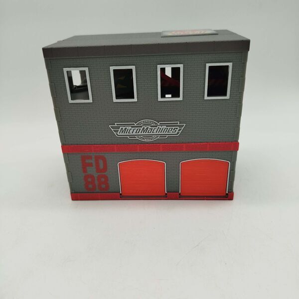Micro Machines Bundle Micro City Fire and Rescue FD 88 großes Set Feuerwehr Garage Fahrzeuge & Rampene | mehrfarbig, image 3 of 4