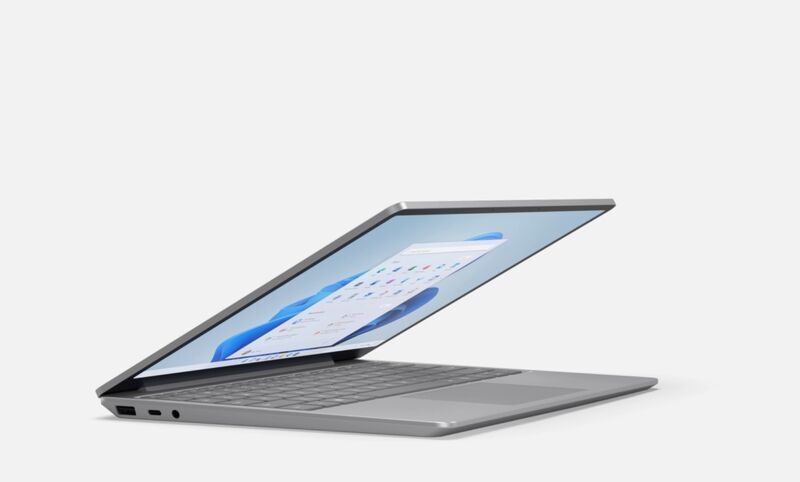 Microsoft Surface Laptop Go 2 | i5-1135G7 | 12.4" | 8 GB | 256 GB SSD | 1536 x 1024 | harmaa | Touch | Win 11 Home | DE