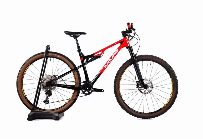 MMR Kenta Ltd (2021) | Diamante | rosso | 29" | M 1