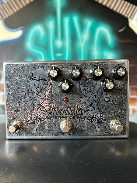 Moollon Custom Shop Overdrive/Distortion Guitar Effects Pedal | Original, image 1 of 5