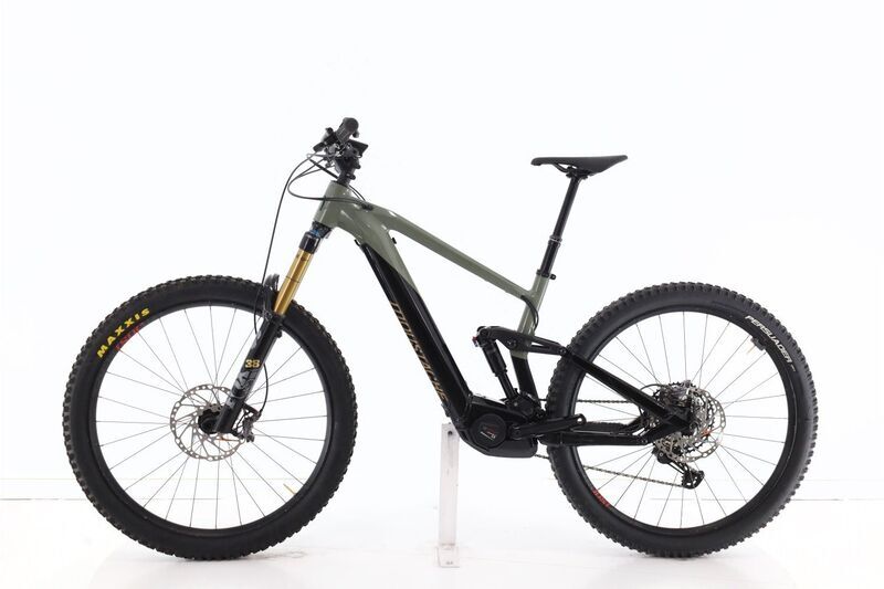 Moustache Game 9 (2021) | Diamond | green | 29" | 43 cm | M | 1500 - 2000 km 2