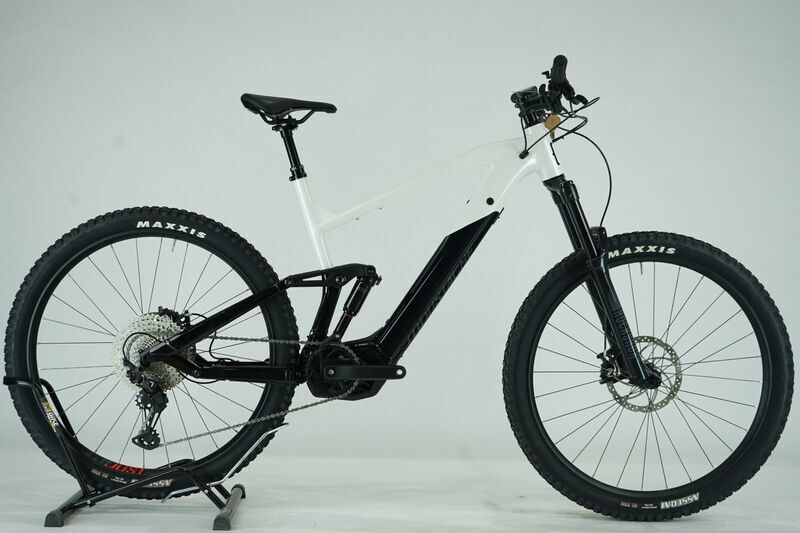 Moustache Samedi Trail 4 (2021) | Diamond | white | 29" | 50 cm | XL | 100 - 500 km 1
