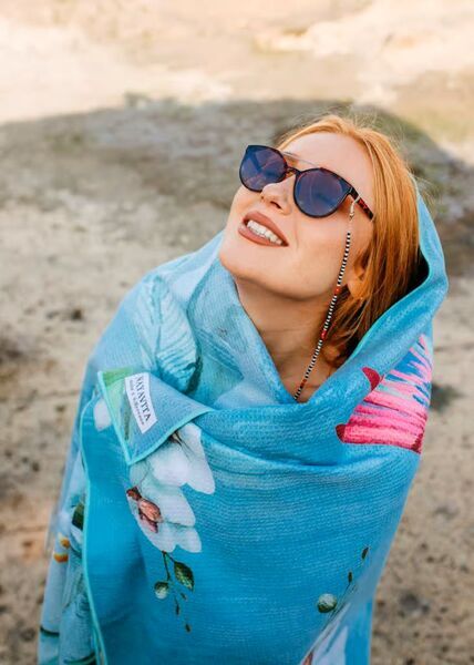 NAYAVITA Strandtuch Colibri | Türkis 5