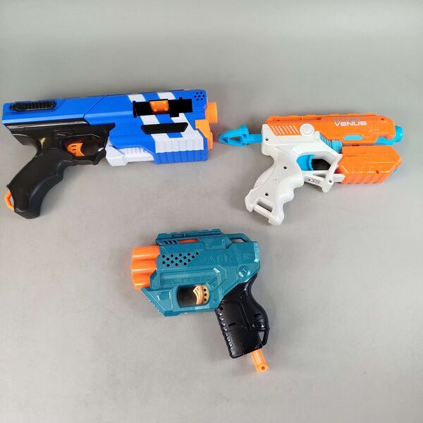 Nerf Bundle 3x Trio Venus Blastere | multicolored, image 1 of 2