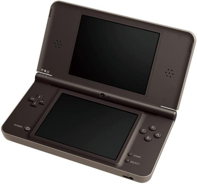 Nintendo DSi XL | vč. hry | tmavě hnědá | Animal Crossing Wild World (DE verze)