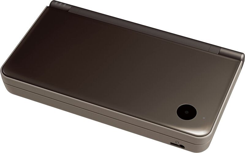 Nintendo DSi XL | uključena igra | Tamno smeđa | Mario Kart DS (britanska verzija) 2