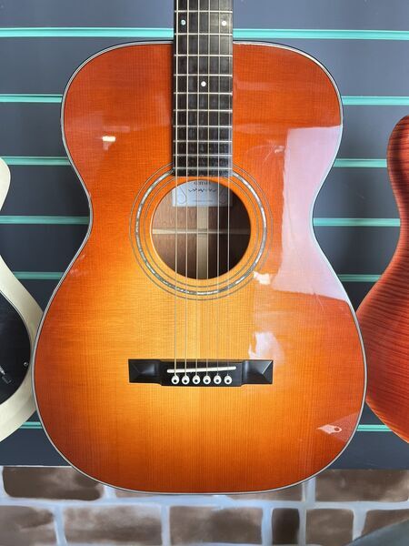 Northwood Studio 00 Vintage Cherry Sunburst 2012 Acoustic Guitar | Cherry Sunburst, image 4 of 5
