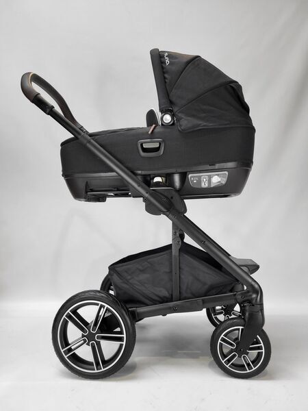 Nuna Mixx Next Combination Pushchair | black, image 4 of 4