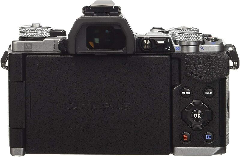 Olympus OM-D E-M5 Mark II | argent 2