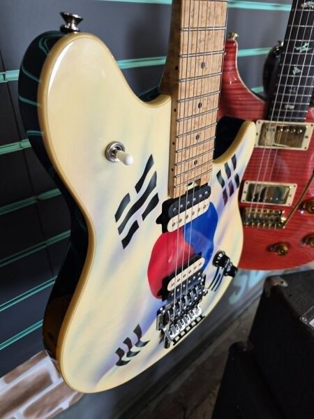 Peavey Custom Shop EVH Wolfgang Custom South Korea Flag 2003 Electric Guitar | Original, image 3 of 5