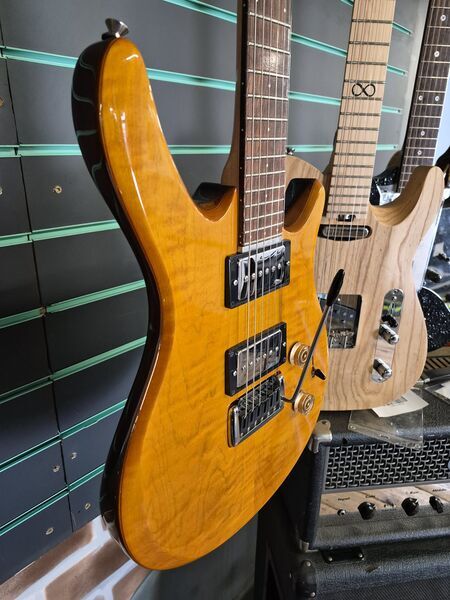 Peavey Impact Milano Transparent Amber 1994 Electric Guitar | Amber, image 3 of 5