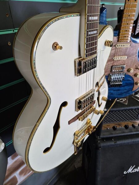 Peerless Gigmaster Custom Gloss White 2008 Hollow-Body Electric Guitar | Gloss White, image 2 of 5