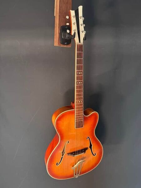 Perfectus Jazz Guitar 1945 – All Solid – Pickup – Restored Player | sunburst, image 2 of 5