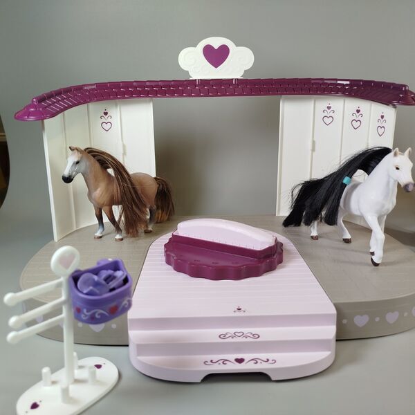 Pferde-Salon Spielset - mit Spielfiguren & Zubehör | mehrfarbig 3