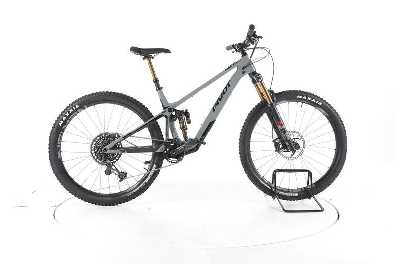 Pivot Cycles Shuttle SL 2023 | grey | 29" | L | 500 - 3000 km, image 1 of 5