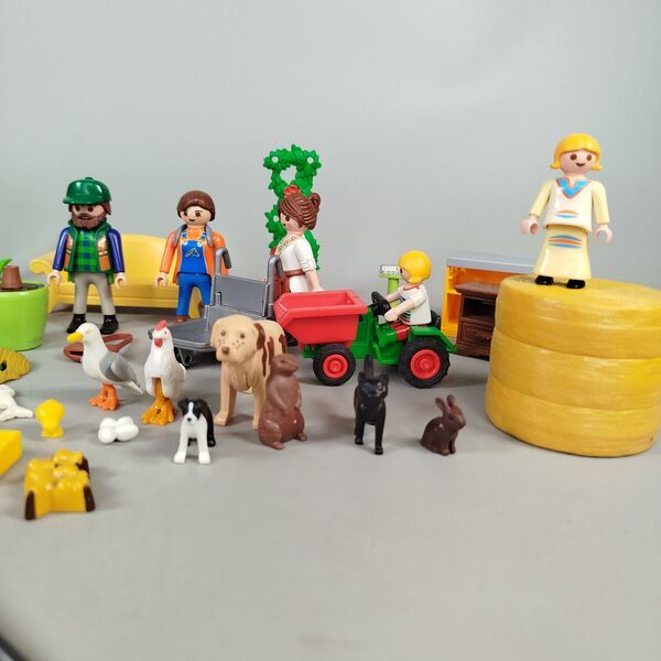 Playmobil Bundle Bauernhof Figuren Tiere Traktore | multicolored, image 3 of 3