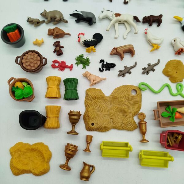 Playmobil Bundle Bauernhof Tiere & Zubehör Pferdee | multicolored, image 1 of 3