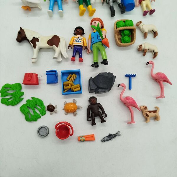 Playmobil Bundle Bauernhof & Tierpflege 5534 Set von 6 Figuren & Tieree | mehrfarbig, image 3 of 4