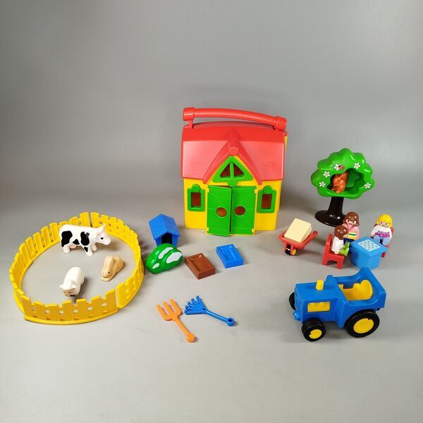 Playmobil Bundle Bauernhof Traktor, Tiere & Figurene | multicolored, image 1 of 5