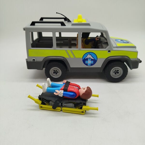 Playmobil Bundle Bergrettung SUV & Cabrio Figurene | multicolored, image 1 of 2