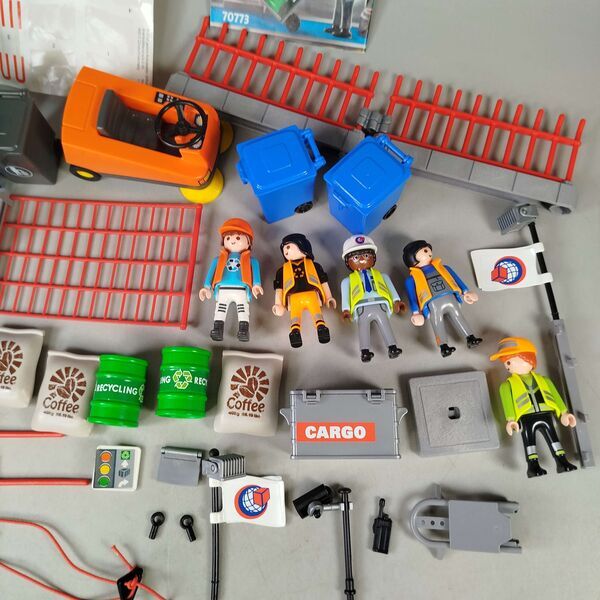 Playmobil Bundle Cargo 70773 1x Spielset Figuren & Zubehöre | multicolored, image 2 of 3