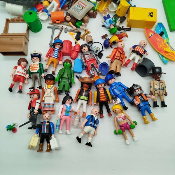 Playmobil Bundle Charaktere Figuren & Zubehöre | multicolored, image 1 of 3