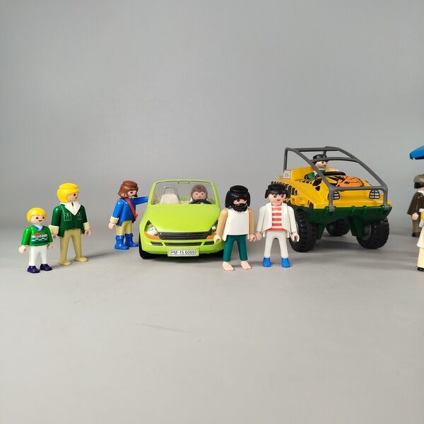 Playmobil Bundle Figuren & Fahrzeugee | multicolored, image 2 of 3