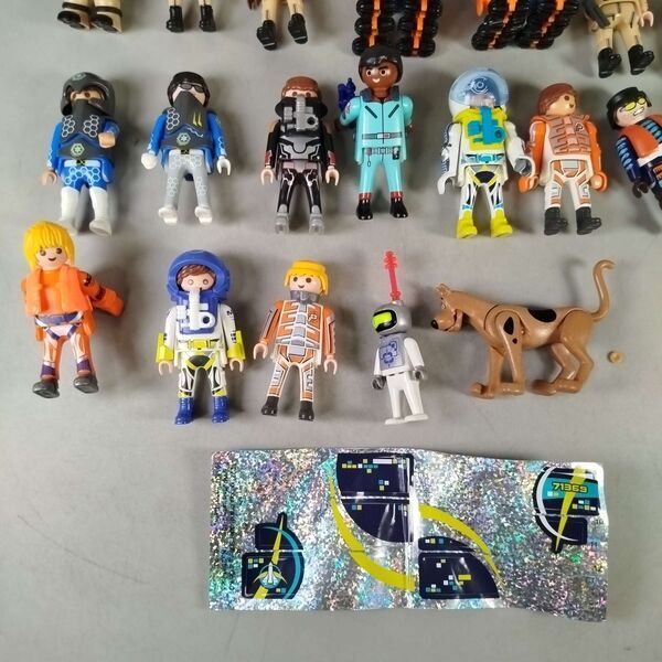 Playmobil Bundle Ghostbusters Set of 21 Figures & Accessories | multicoloured, image 3 of 5