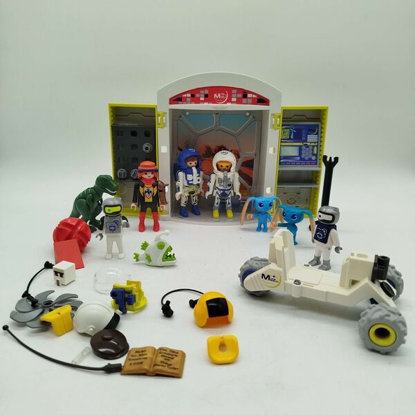 Playmobil Bundle Mars Mission Raumstation, Rover & figures | multicolored, image 1 of 2