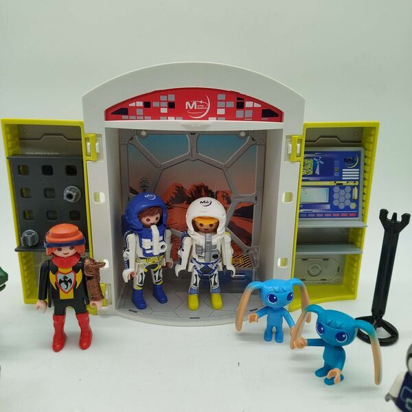 Playmobil Bundle Mars Mission Raumstation, Rover & figures | multicolored, image 2 of 2