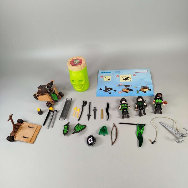 Playmobil Bundle Novelmore Sal'ahari Sands & Wolf Knights 6041 70752 Set of 2 Knight Figures & Catapults | multicoloured, image 1 of 3