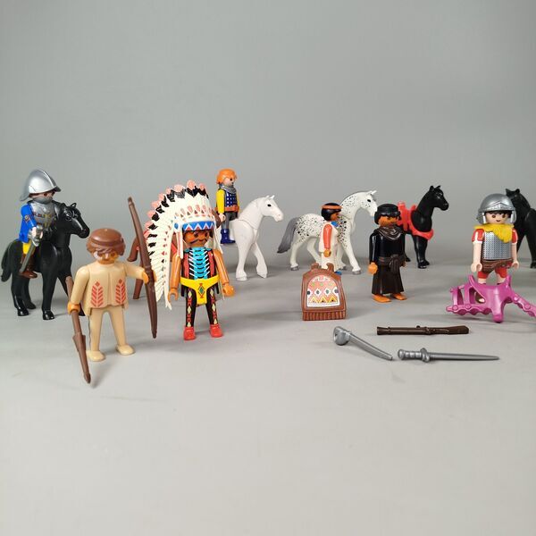 Playmobil Bundle horses & animals set von 15 figures | multicolored, image 1 of 4