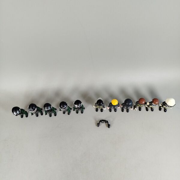 Playmobil Bundle police & fire department set von 11 figures | multicolored, image 1 of 3