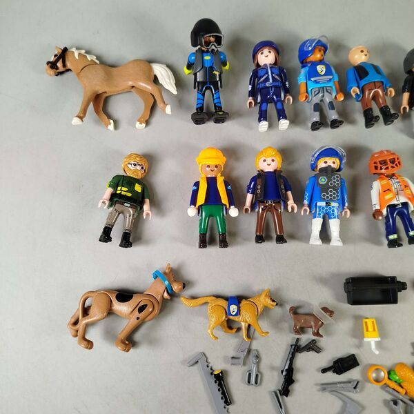 Playmobil Bundle Polizei Figuren, Tiere & Zubehör Pferd & Hundee | multicolored, image 2 of 5