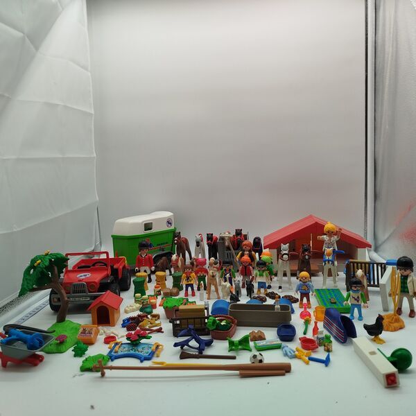 Playmobil Bundle riding stable figures & animals comprehensive set | multicolored, image 2 of 5