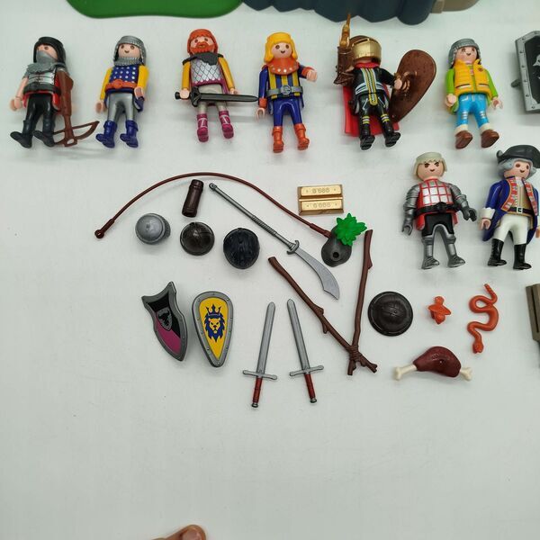 Playmobil Bundle Ritterburg set von 12 figures Burg & Kanone | multicolored, image 2 of 2