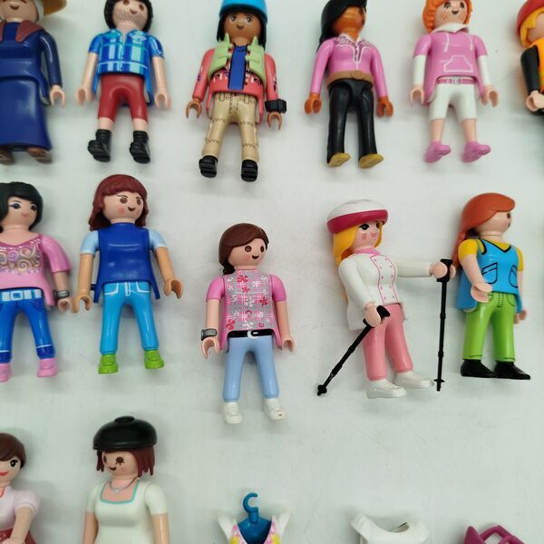 Playmobil Bundle Set von 20 Figuren mit Zubehöre | mehrfarbig, image 2 of 2