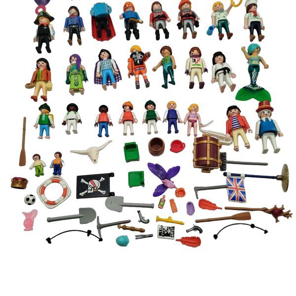 Playmobil Bundle Set of 32 Figures & Accessories | multicoloured, image 3 of 3