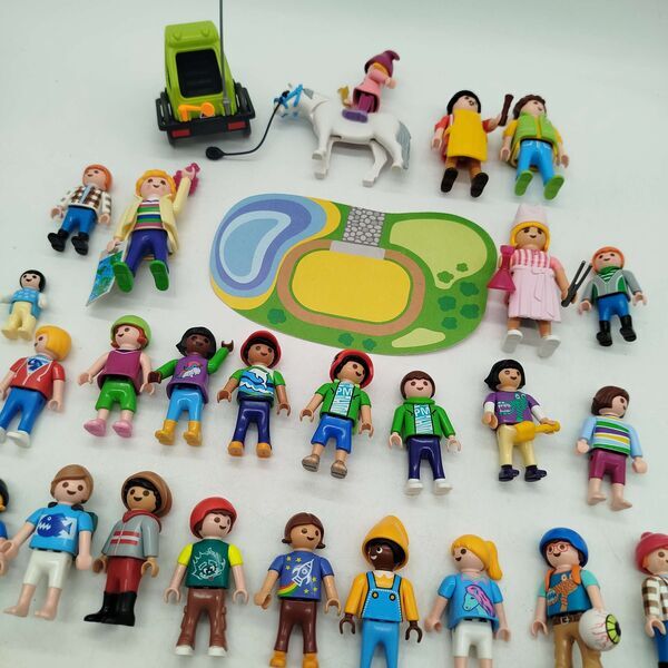 Playmobil Bundle Set von 34 Figuren & Zubehöre | multicolored, image 2 of 3