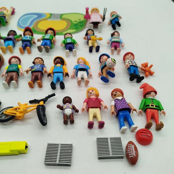Playmobil Bundle Set von 34 Figuren & Zubehöre | multicolored, image 3 of 3