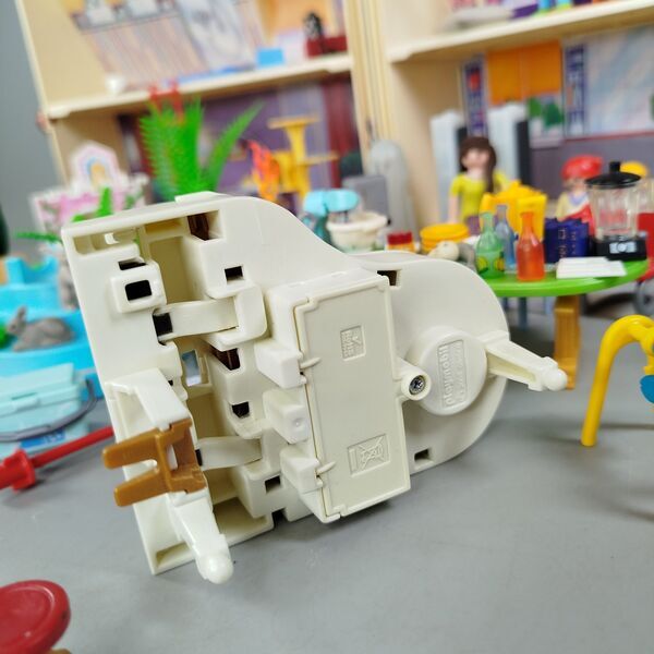 Playmobil Bundle Spielhaus Figuren & Möbele | multicolored, image 3 of 5