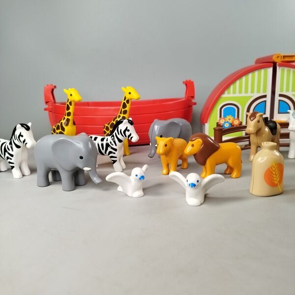 Playmobil Bundle Tiere Boot & Scheune Set von 17e | mehrfarbig, image 3 of 4
