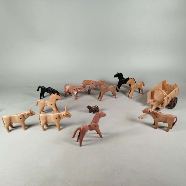 Playmobil Bundle Tiere mit Wagen Pferd Kuh Hunde | mehrfarbig, image 1 of 2