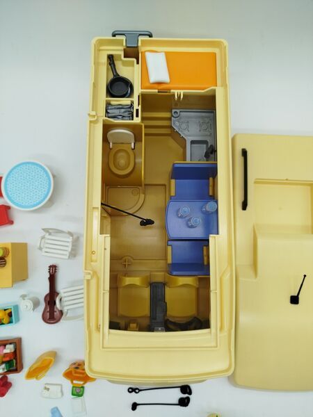 Playmobil Camping Set - Camper, Figuren & Zubehör | mehrfarbig 3