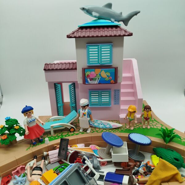 Playmobil Eisdiele am Hafen 70279 Spielsete | multicolored, image 1 of 3