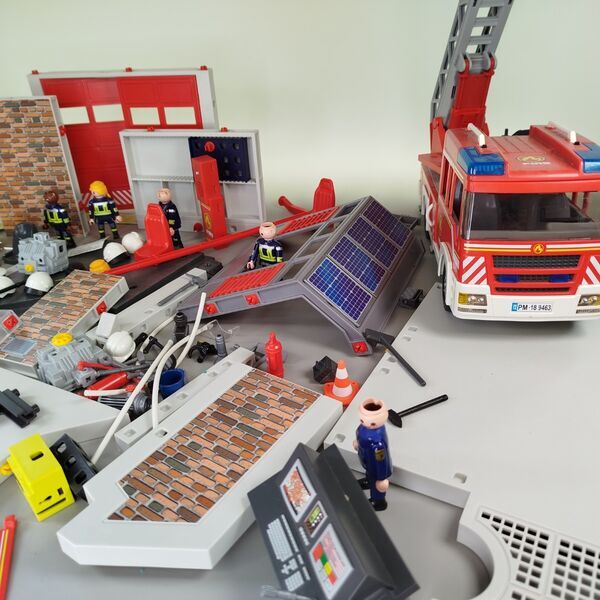 Playmobil Feuerwehr Set 9463, 9462, 6873, mit Anleitung | mehrfarbig 3