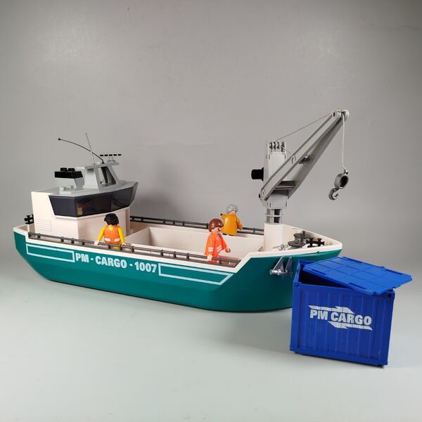 Playmobil Frachtschiff mit Figuren and Zubehör | multicolored 1