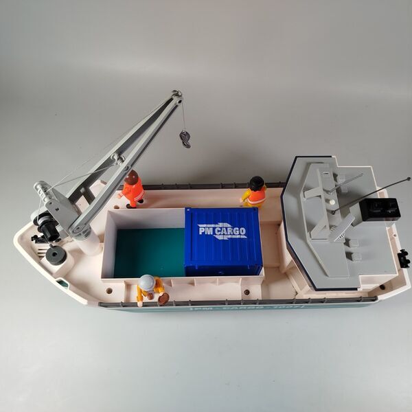 Playmobil Frachtschiff mit Figuren and Zubehör | multicolored 5